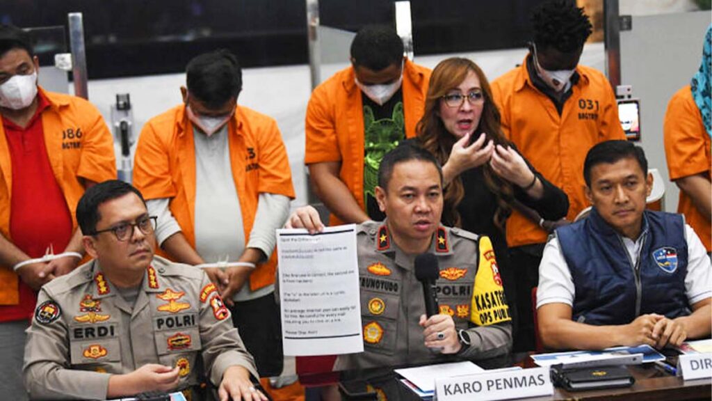 Admin YouTube Pandji Pragiwaksono Diperiksa Bareskrim