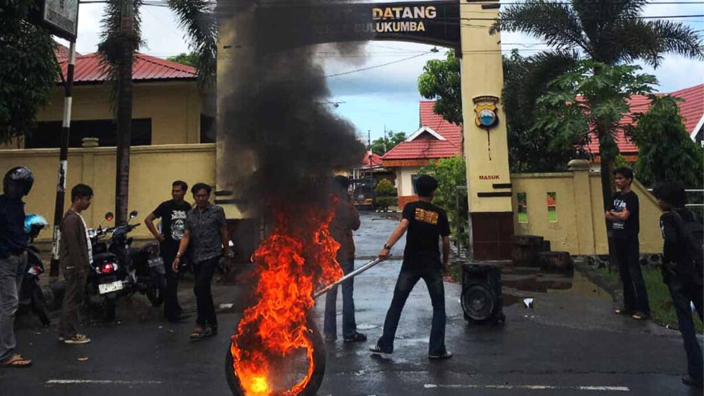 Kebal Hukum? Tambang Ilegal Bulukumba Disorot, Mahasiswa Tantang Polisi Bertindak
