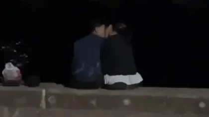 Video Sejoli Berciuman di Pelabuhan Bajoe Viral, Polisi Turun Tangan
