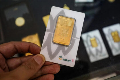 Harga emas kembali rontok, berikut daftar harga 3 jenama di Pegadaian