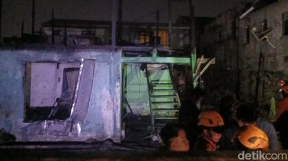 Diduga Gara-Gara Lilin, Rumah Kos di Makassar Terbakar